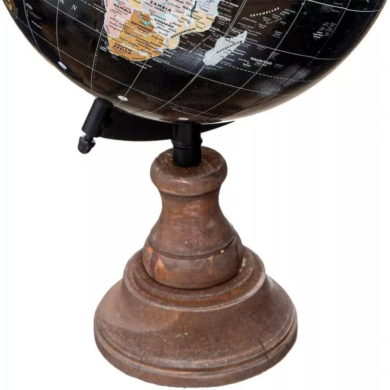 globo terráqueo metálico con madera