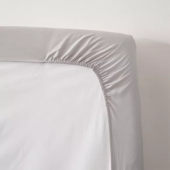 sábana bajera gris ajustable algodón 200 hilos